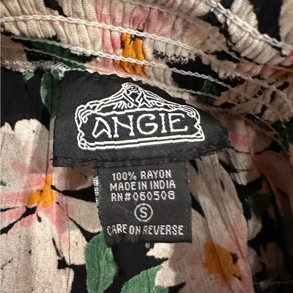 NEW Angie Juniors Floral Print Tiered Ruffle Mini Skirt Sz S Daisy Pink Coquette - Picture 9 of 10